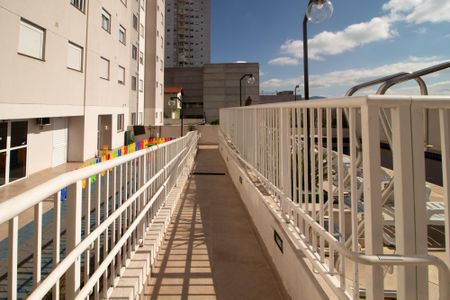 Apartamento para alugar com 44m², 1 quarto e 1 vaga Apartamento para alugar com 44m², 1 quarto e 1 vagaÁrea comum - Piscina