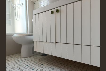 Apartamento à venda com 182m², 3 quartos e 3 vagasBanheiro da Suíte 1