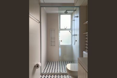 Apartamento à venda com 182m², 3 quartos e 3 vagasBanheiro da Suíte 2