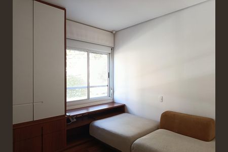 Apartamento à venda com 182m², 3 quartos e 3 vagasSuíte 2