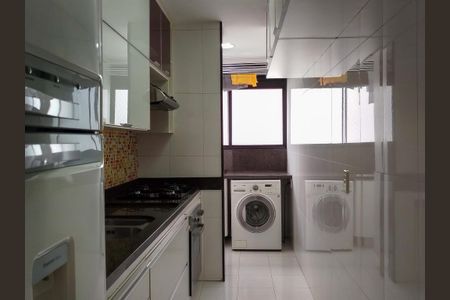 Apartamento à venda com 64m², 2 quartos e 1 vaga Apartamento à venda com 64m², 2 quartos e 1 vagaCozinha