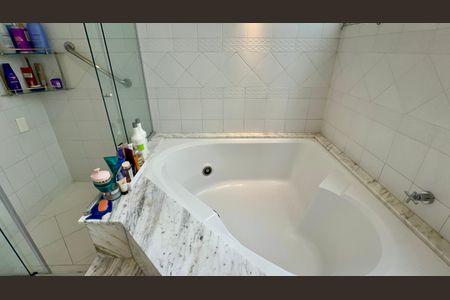 Apartamento à venda com 500m², 4 quartos e 3 vagasBanheiro da Suíte