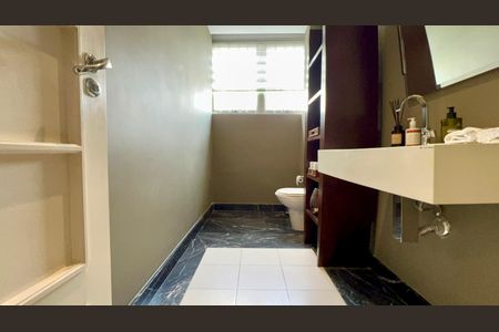 Apartamento à venda com 500m², 4 quartos e 3 vagasLavabo