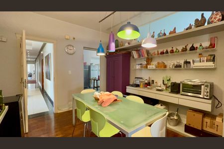 Apartamento à venda com 500m², 4 quartos e 3 vagasCopa