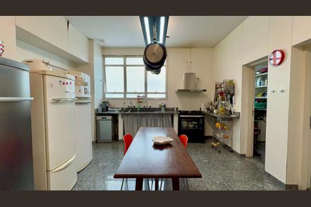 Apartamento à venda com 500m², 4 quartos e 3 vagasCozinha