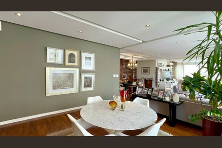 Apartamento à venda com 500m², 4 quartos e 3 vagasSala