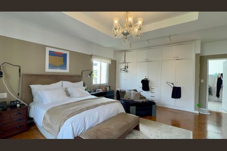 Apartamento à venda com 500m², 4 quartos e 3 vagasSuite