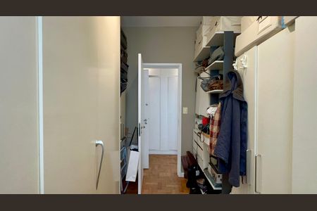 Apartamento à venda com 500m², 4 quartos e 3 vagasCloset da suíte