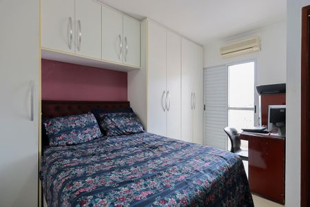 Casa à venda com 250m², 3 quartos e 5 vagasSuíte