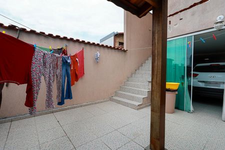 Casa à venda com 250m², 3 quartos e 5 vagasQuintal e área de lazer