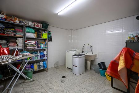 Casa à venda com 250m², 3 quartos e 5 vagasÁrea de serviço
