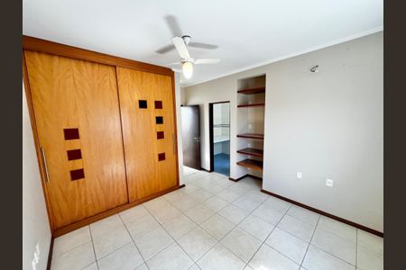 Casa à venda com 201m², 3 quartos e 2 vagas Casa à venda com 201m², 3 quartos e 2 vagasQuarto 3 Suite