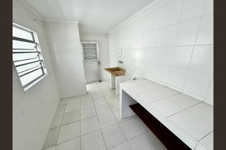 Casa à venda com 201m², 3 quartos e 2 vagas Casa à venda com 201m², 3 quartos e 2 vagasÁrea de Serviço 2