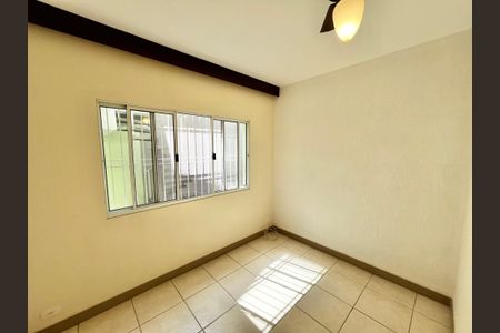 Casa à venda com 201m², 3 quartos e 2 vagas Casa à venda com 201m², 3 quartos e 2 vagasQuarto 1