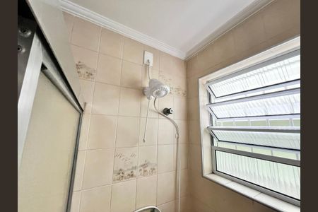 Casa à venda com 201m², 3 quartos e 2 vagas Casa à venda com 201m², 3 quartos e 2 vagasBanheiro