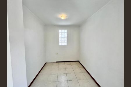 Casa à venda com 201m², 3 quartos e 2 vagas Casa à venda com 201m², 3 quartos e 2 vagasQuarto 2 Suite