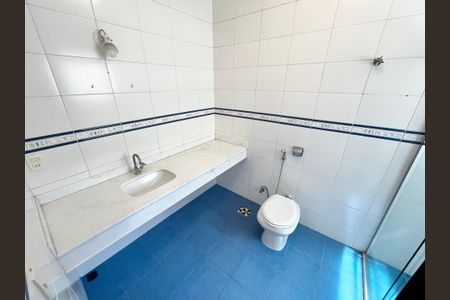 Casa à venda com 201m², 3 quartos e 2 vagas Casa à venda com 201m², 3 quartos e 2 vagasBanheiro da Suíte 3