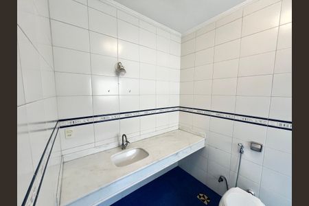 Casa à venda com 201m², 3 quartos e 2 vagas Casa à venda com 201m², 3 quartos e 2 vagasBanheiro da Suíte 3