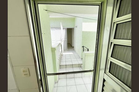 Casa à venda com 201m², 3 quartos e 2 vagas Casa à venda com 201m², 3 quartos e 2 vagasÁrea de Serviço 2