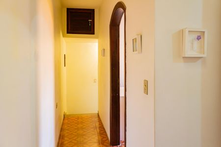 Casa à venda com 209m², 3 quartos e 3 vagasCorredor