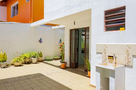 Casa à venda com 209m², 3 quartos e 3 vagasÁrea externa