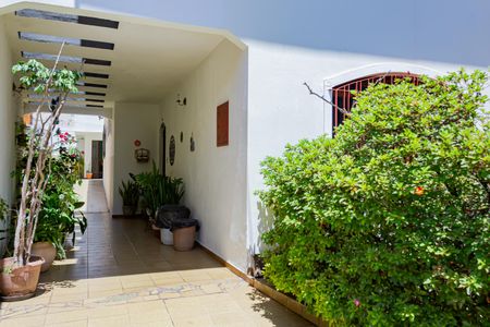 Casa à venda com 209m², 3 quartos e 3 vagasGaragem