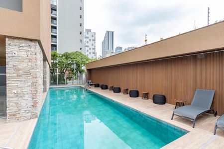 Studio para alugar com 32m², 1 quarto e sem vagaPiscina