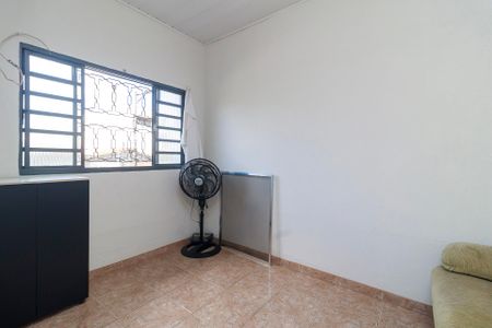 Casa à venda com 180m², 4 quartos e 4 vagas Casa à venda com 180m², 4 quartos e 4 vagasQuarto 2