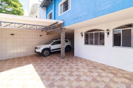 Casa à venda com 180m², 4 quartos e 4 vagas Casa à venda com 180m², 4 quartos e 4 vagasGaragem