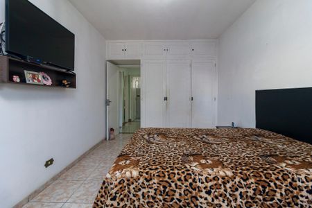 Casa à venda com 180m², 4 quartos e 4 vagas Casa à venda com 180m², 4 quartos e 4 vagasQuarto 1