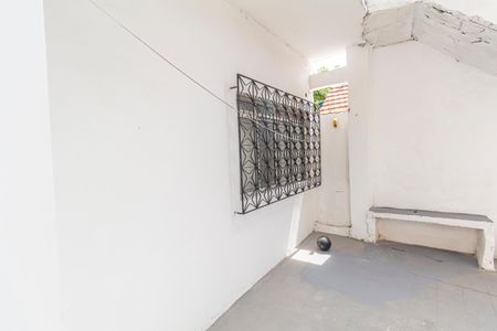 Quintal de casa para alugar com 2 quartos, 90m² em Osvaldo Cruz, Rio de Janeiro