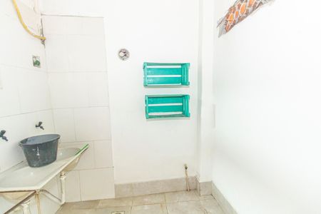 Área de Serviço de casa para alugar com 2 quartos, 90m² em Osvaldo Cruz, Rio de Janeiro
