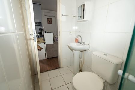 Apartamento à venda com 62m², 2 quartos e 1 vaga Apartamento à venda com 62m², 2 quartos e 1 vagaBanheiro Social