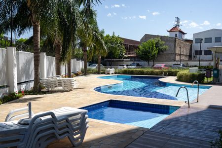 Apartamento à venda com 62m², 2 quartos e 1 vaga Apartamento à venda com 62m², 2 quartos e 1 vagaÁrea comum - Piscina