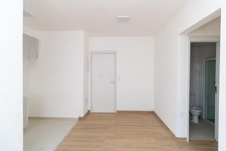 Sala de apartamento para alugar com 2 quartos, 46m² em Vila Mazzei, São Paulo