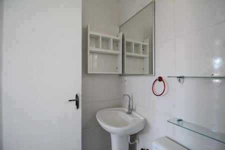 Casa de condomínio para alugar com 80m², 2 quartos e sem vagaBanheiro 1