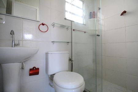 Casa de condomínio para alugar com 80m², 2 quartos e sem vagaBanheiro 1