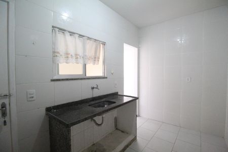 Casa de condomínio para alugar com 80m², 2 quartos e sem vagaCozinha