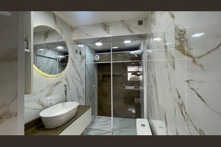 Studio para alugar com 32m², 1 quarto e sem vaga Studio para alugar com 32m², 1 quarto e sem vagaBanheiro Social