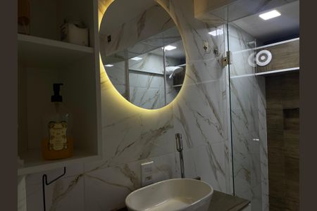 Studio para alugar com 32m², 1 quarto e sem vaga Studio para alugar com 32m², 1 quarto e sem vagaBanheiro Social