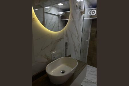 Studio para alugar com 32m², 1 quarto e sem vaga Studio para alugar com 32m², 1 quarto e sem vagaBanheiro Social