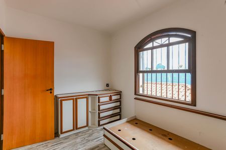 Casa à venda com 190m², 3 quartos e 5 vagasQuarto 2