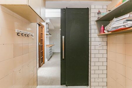 Casa à venda com 190m², 3 quartos e 5 vagasÁrea de Serviço