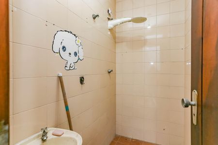 Casa à venda com 190m², 3 quartos e 5 vagasBanheiro de serviço