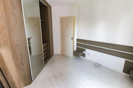 Quarto 1 de apartamento para alugar com 2 quartos, 57m² em Jardim Henriqueta, Taboão da Serra