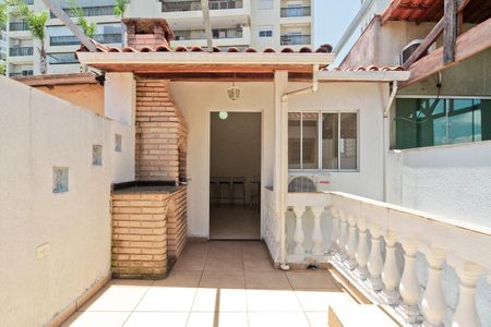 Casa à venda com 150m², 3 quartos e 1 vagaÁrea externa