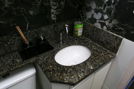 Apartamento para alugar com 46m², 2 quartos e 1 vaga Apartamento para alugar com 46m², 2 quartos e 1 vagaBanheiro