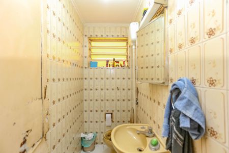 Banheiro de casa à venda com 2 quartos, 120m² em Vila Dom Pedro I, São Paulo