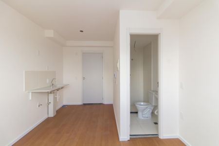 Studio de kitnet/studio para alugar com 1 quarto, 16m² em Itaquera, São Paulo