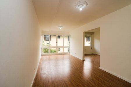 Sala de apartamento à venda com 3 quartos, 120m² em Vila Conceição, Porto Alegre